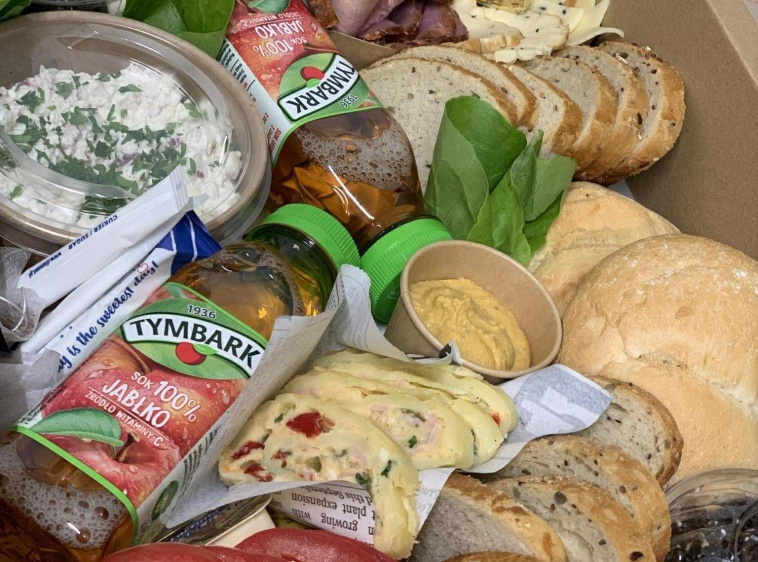 Śniadania, obiady i torty na dow&oacute;z - Smacznego by Ania Cędrzak Boks śniadaniowy